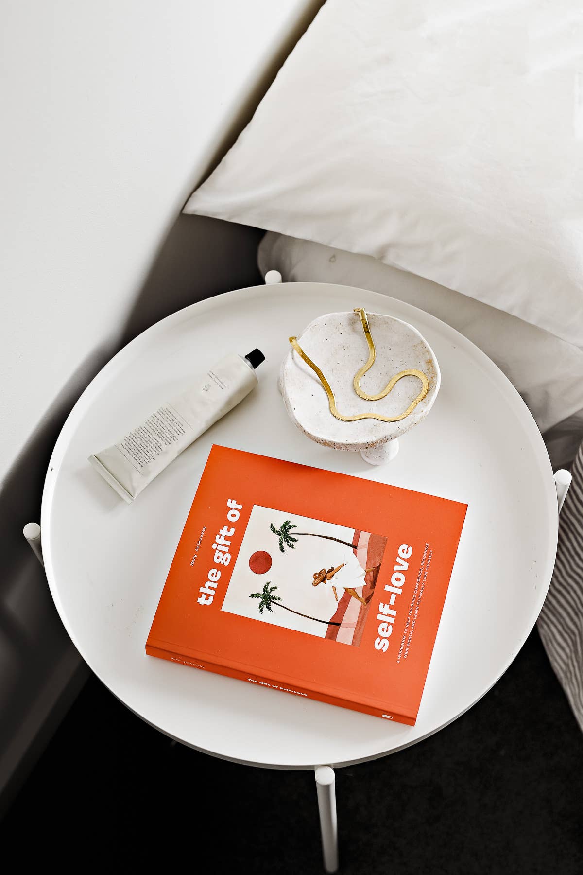 The Gift of Self-Love: A Self Care Journal (Gifts for Women)
